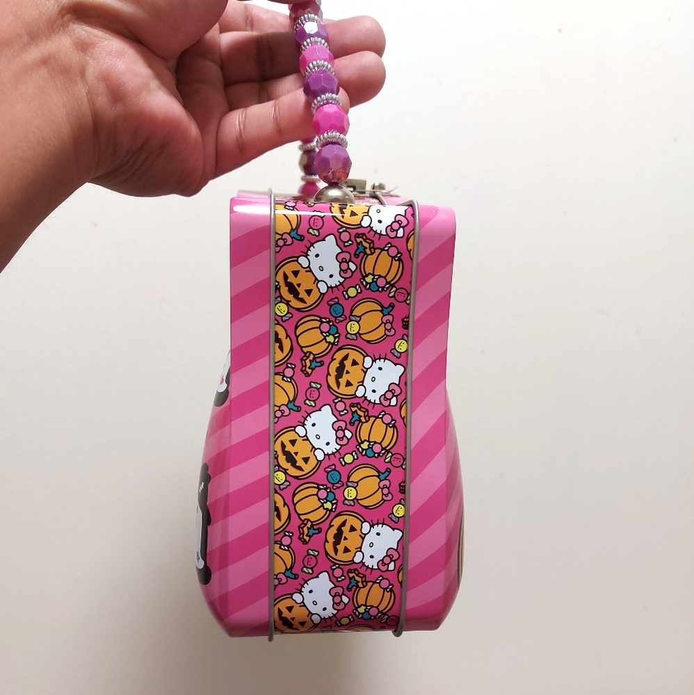 Hello Kitty Halloween CVS Tin Bag NWT - Picture 3 of 5